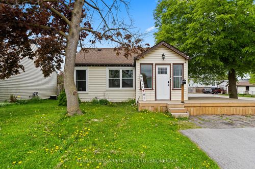4395 5th Ave, Niagara Falls, ON, L2E4R3 | Card Image