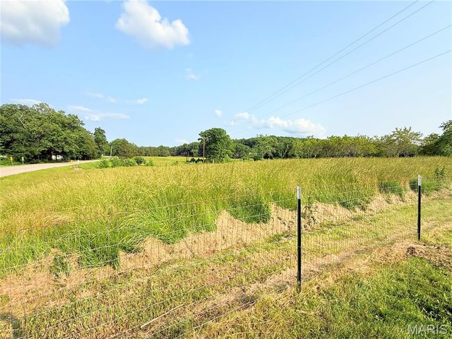 View of yard with a view of rural / pastoral area | Image 54