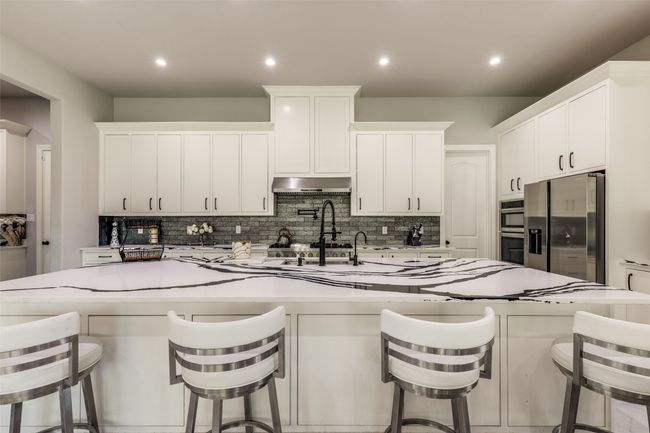 7281 Waters Edge Dr, House other with 5 bedrooms, 4 bathrooms and null parking in The Colony TX | Image 8