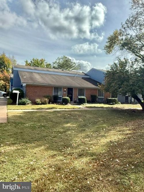 8684 Inyo Pl, MANASSAS PARK, VA, 20111-5207 | Card Image