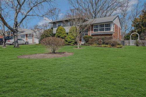 177 Marilynn St, East Islip, NY, 11730-3311 | Card Image