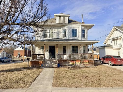 403 E 8th Ct, Trenton, MO, 64683-2345 | Card Image