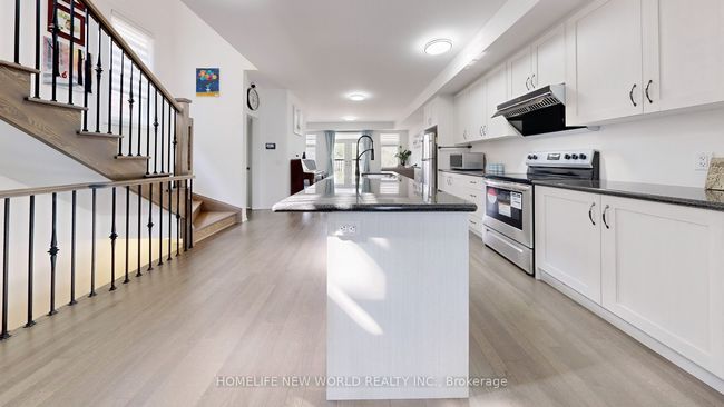 76 Puisaya Dr, House attached with 4 bedrooms, 3 bathrooms and 2 parking in Richmond Hill ON | Image 12
