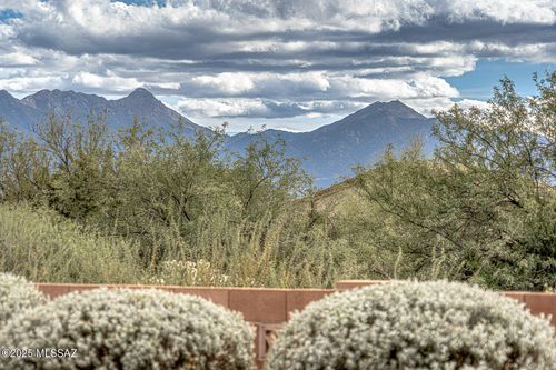 899 W Calle Artistica, Green Valley, AZ, 85614-6161 | Card Image