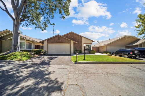 14071 Fenton Ln, Sylmar, CA, 91342-1655 | Card Image