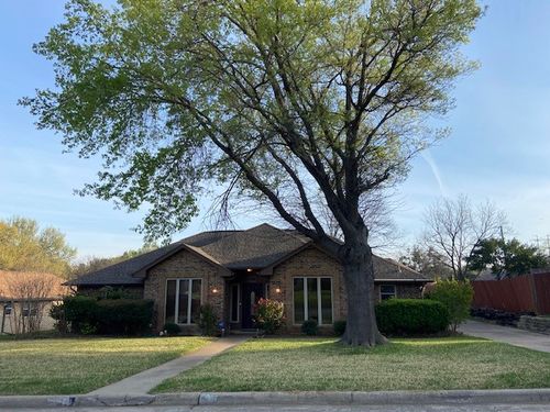 2013 Hazelwood Dr, Grand Prairie, TX, 75050-2200 | Card Image