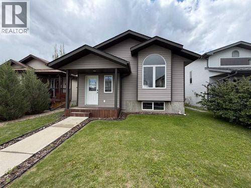 157 Oswald Close, Red Deer, AB, T4P0C1 | Card Image