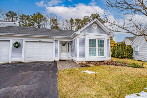 263 Glen Dr, Ridge, NY, 11961-1636 | Card Image