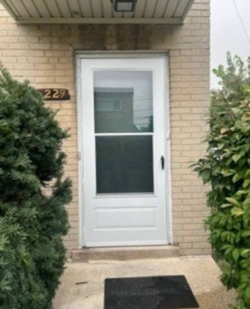 7229 N Campbell Ave, Chicago, IL, 60645-1423 | Card Image