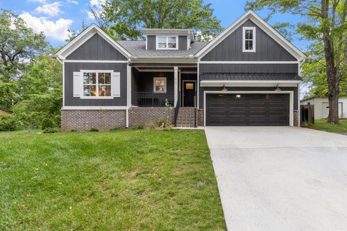 817 Bell Ave, Signal Mountain, TN, 37377-2601 | Card Image