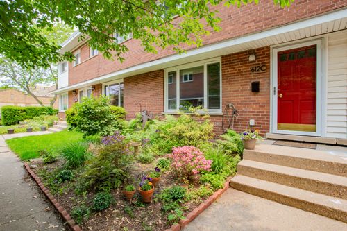 c-612 South Blvd, Evanston, IL, 60202 | Card Image