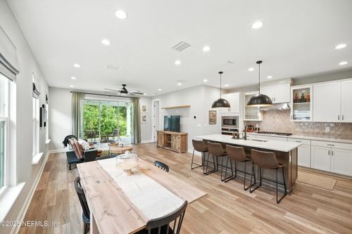 9999 Filament Blvd, Jacksonville, FL, 32256-0293 | Card Image