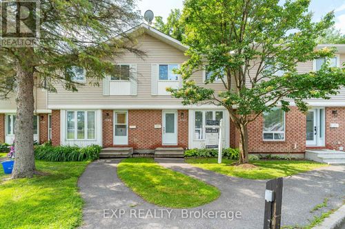 1742 Shamandura Lane, Orleans, ON, K1C6Z8 | Card Image