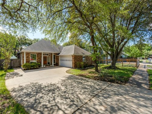 7709 Vail Valley Dr, Austin, TX, 78749-2929 | Card Image
