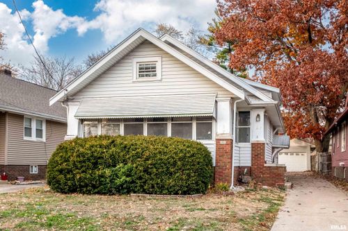 1215 E Seneca Pl, Peoria, IL, 61603-2143 | Card Image