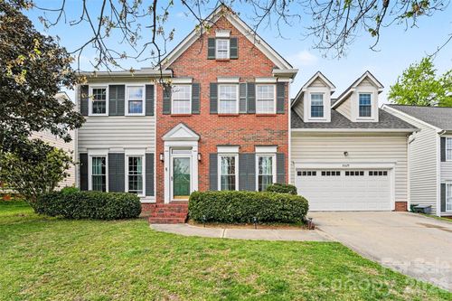 10529 Old Bridge Ln, Charlotte, NC, 28269-8154 | Card Image