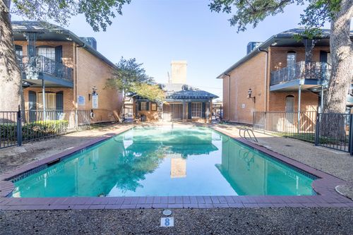 apt-247-6011 E University Blvd, Dallas, TX, 75206-4639 | Card Image