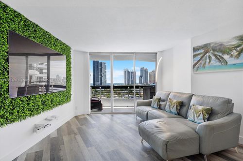 apt-1407-19195 Mystic Pointe Dr, Aventura, FL, 33180-4507 | Card Image
