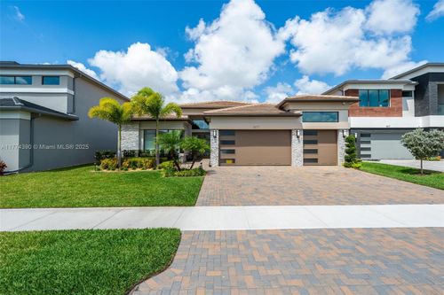 8577 Shoreacres St, Boca Raton, FL, 33434-5866 | Card Image