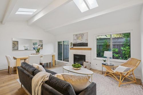 apt-2-610 Gilbert Ave, Menlo Park, CA, 94025-2734 | Card Image