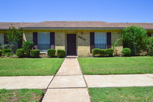 6814 Marshall Place Dr, Beaumont, TX, 77706-3227 | Card Image