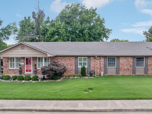 5612-5612 S Newport Ave, Tulsa, OK, 74105-7817 | Card Image