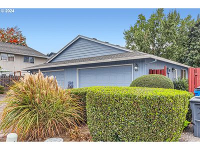 4113 Plomondon St, Home with 2 bedrooms, 1 bathrooms and 2 parking in Vancouver WA | Image 2