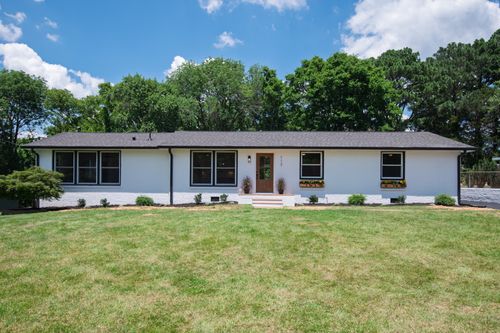 113 Melanie Dr, Hendersonville, TN, 37075-5313 | Card Image