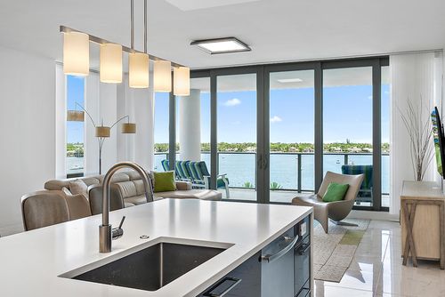 704-1 Water Club Way, North Palm Beach, FL, 33408-3753 | Card Image