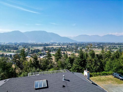 42025 Nikada Dr, Chilliwack, BC, V2R5H2 | Card Image