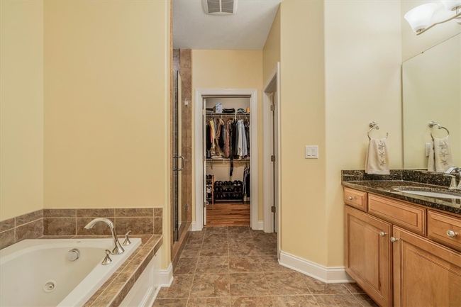 1303 Shinnecock Ct, House other with 4 bedrooms, 4 bathrooms and 2 parking in Adams Twp PA | Image 28