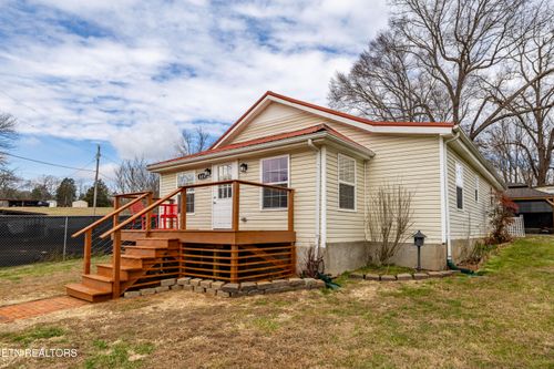 528 France Ln, Maryville, TN, 37803-3439 | Card Image