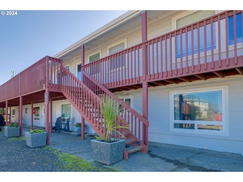 621 S Pacific St, RockawayBeach, OR, 97136 | Card Image