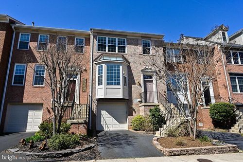 7415 Gillingham Row, ALEXANDRIA, VA, 22315-5245 | Card Image