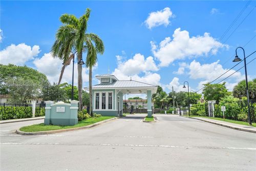 bb4-1817 Nw 54th Ter, Lauderhill, FL, 33313-4885 | Card Image