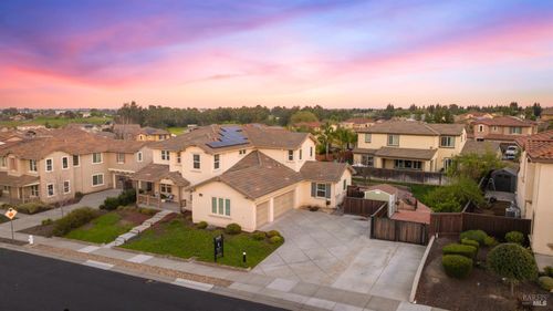 207 Deer Branch Lane, Vacaville, CA, 95688 | Card Image