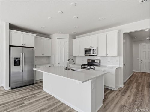 5445 Shady Oaks Dr, Windsor, CO, 80528-9019 | Card Image
