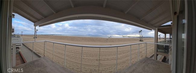 1207 Seal Way, Home with 6 bedrooms, 4 bathrooms and 2 parking in Seal Beach CA | Image 66