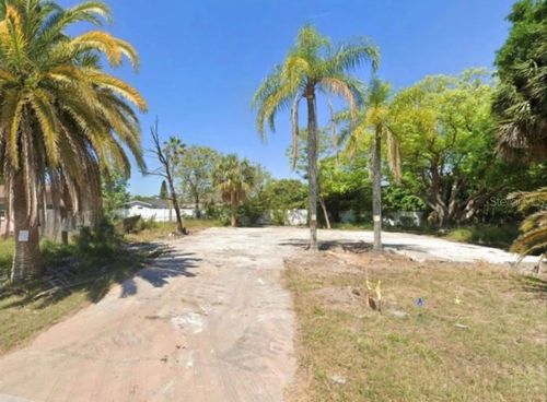 8103 Monarch Dr, PORT RICHEY, FL, 34668-4227 | Card Image