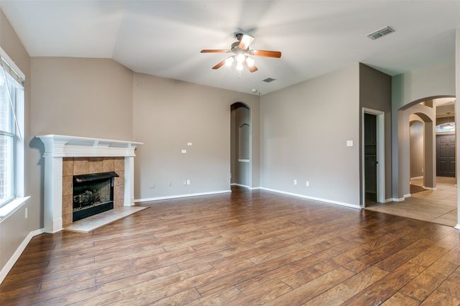3504 Carlton St, House other with 4 bedrooms, 2 bathrooms and null parking in Grapevine TX | Image 6