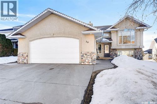 39 Mcknight Dr, Prince Albert, SK, S6V7Z7 | Card Image