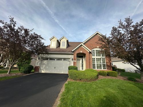 816 Colchester Dr, Oswego, IL, 60543-5103 | Card Image