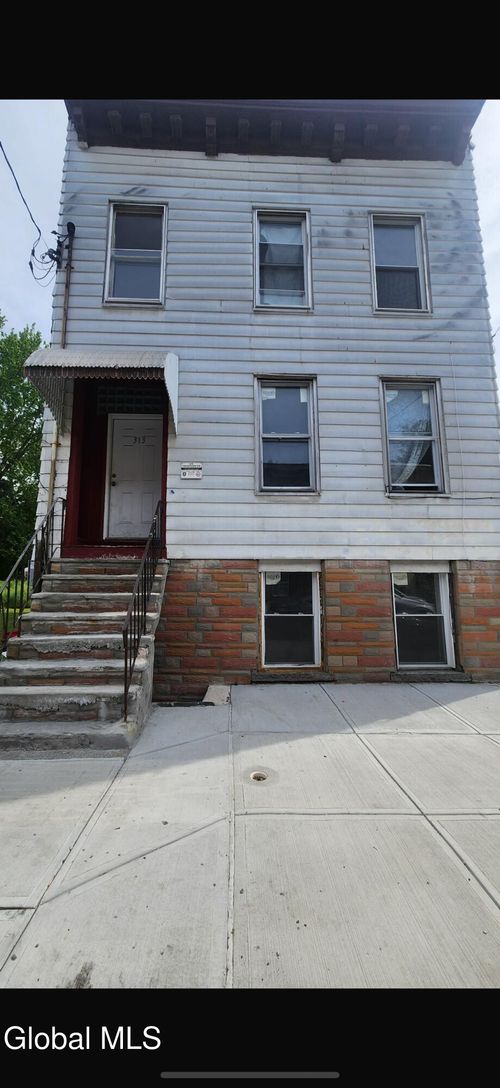 313 1st Street, Albany, NY, 12206 | Card Image