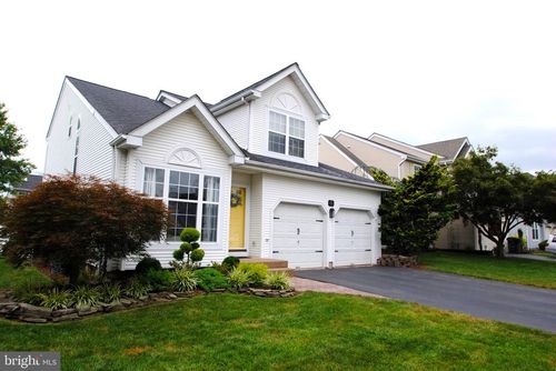 60 Stirrup Way, BURLINGTON, NJ, 08016-3022 | Card Image