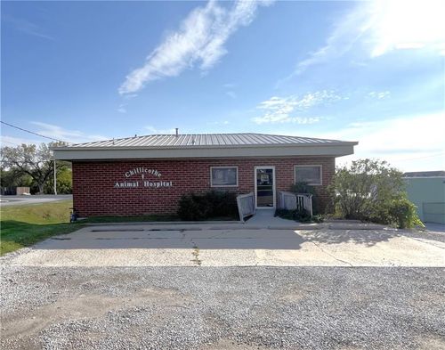 1011 Washington St, Chillicothe, MO, 64601-1327 | Card Image