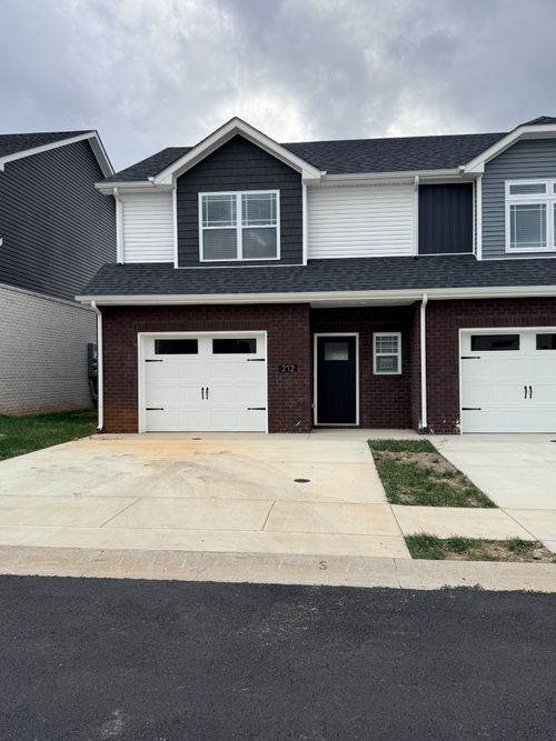 212 W Fallow Ct, Clarksville, TN, 37040-7595 | Card Image
