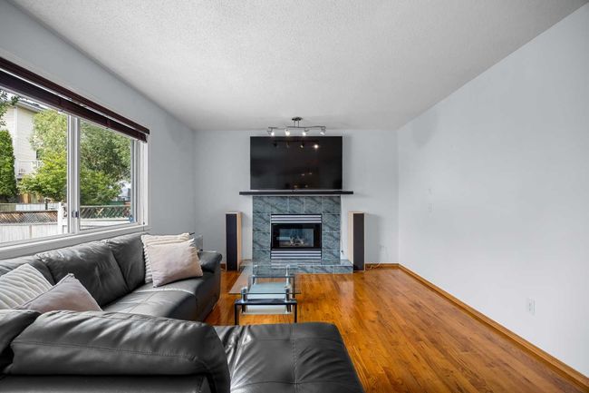 240 Arbour Ridge Way Nw, House other with 6 bedrooms, 4 bathrooms and 4 parking in Calgary AB | Image 16
