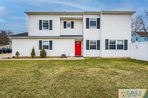 15 Avenue A, Helmetta, NJ, 08828-1240 | Card Image