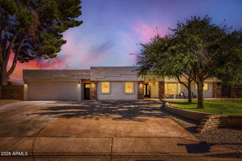 4111 W Paradise Ln, Phoenix, AZ, 85053-3713 | Card Image