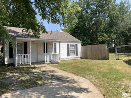 b-803 N Wright Street, Siloam Springs, AR, 72761 | Card Image